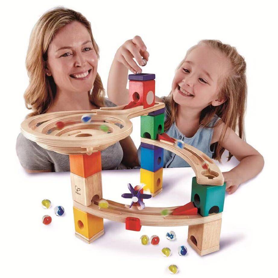 Balle Tourbillon Orbit – Jouet en bois éducatif